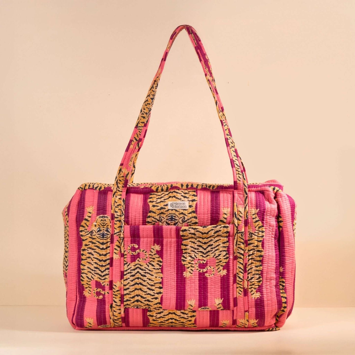 Sac Week-end ou à langer Lola.LOLAV2007.Couleur: Tiger pink