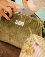 Trousse de toilette Banita velours kaki eucalyptus