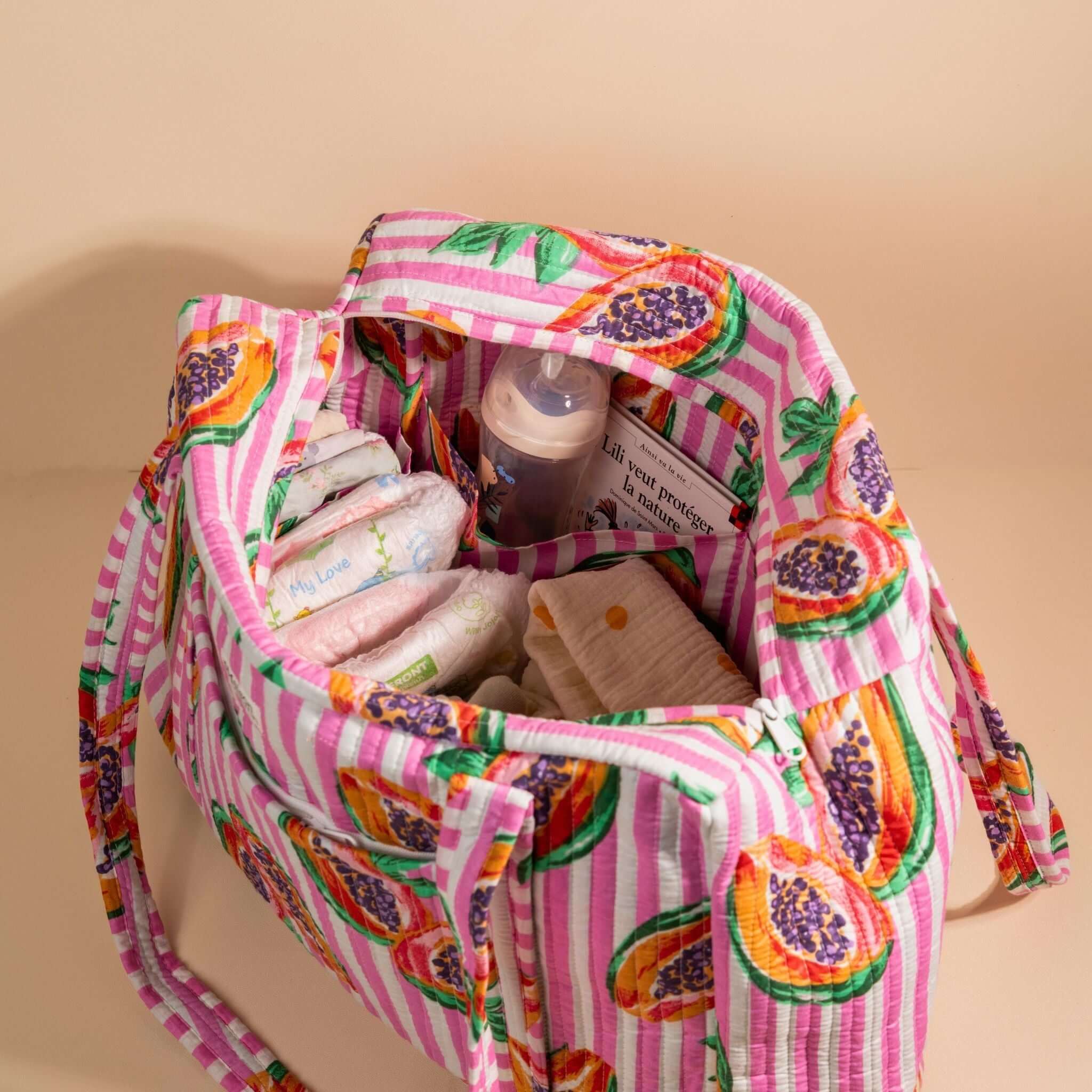 Sac Week-end ou à langer Lola.LOLAV2003.Couleur: Corail Floral