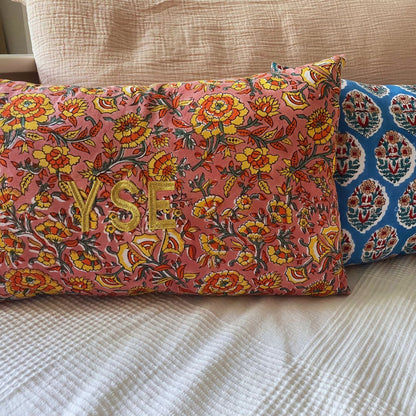 Coussin Indira Rose et Jaune Housse + Coussin 30x50cm