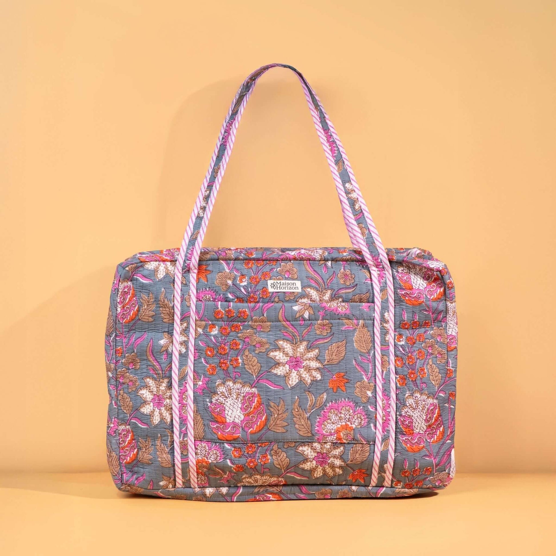 Sac Week-end ou à langer Lola.LOLA032.Couleur: Gris Fleuri