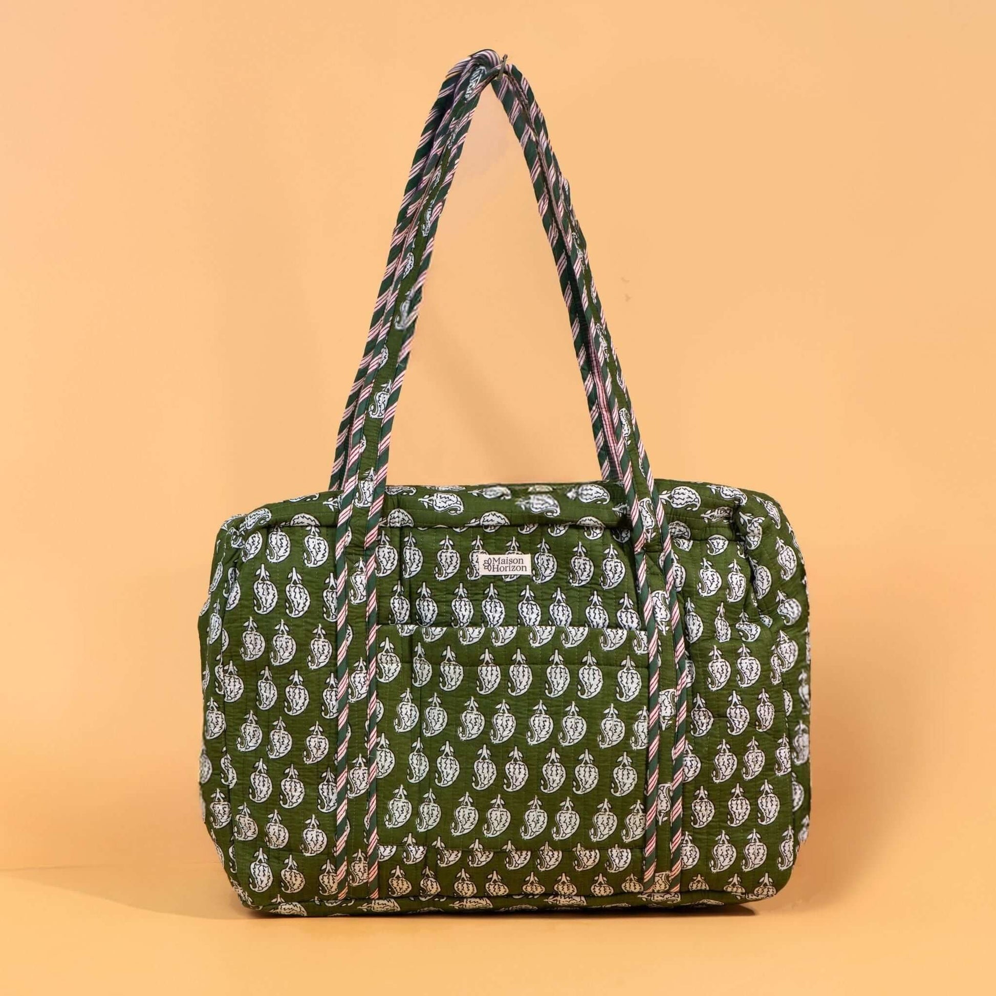 Sac Week-end ou à langer Lola.LOLA038.Couleur: Lys kaki
