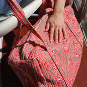 Sac Week-end ou à langer Lola.LOLAV2003.Couleur: Corail Floral