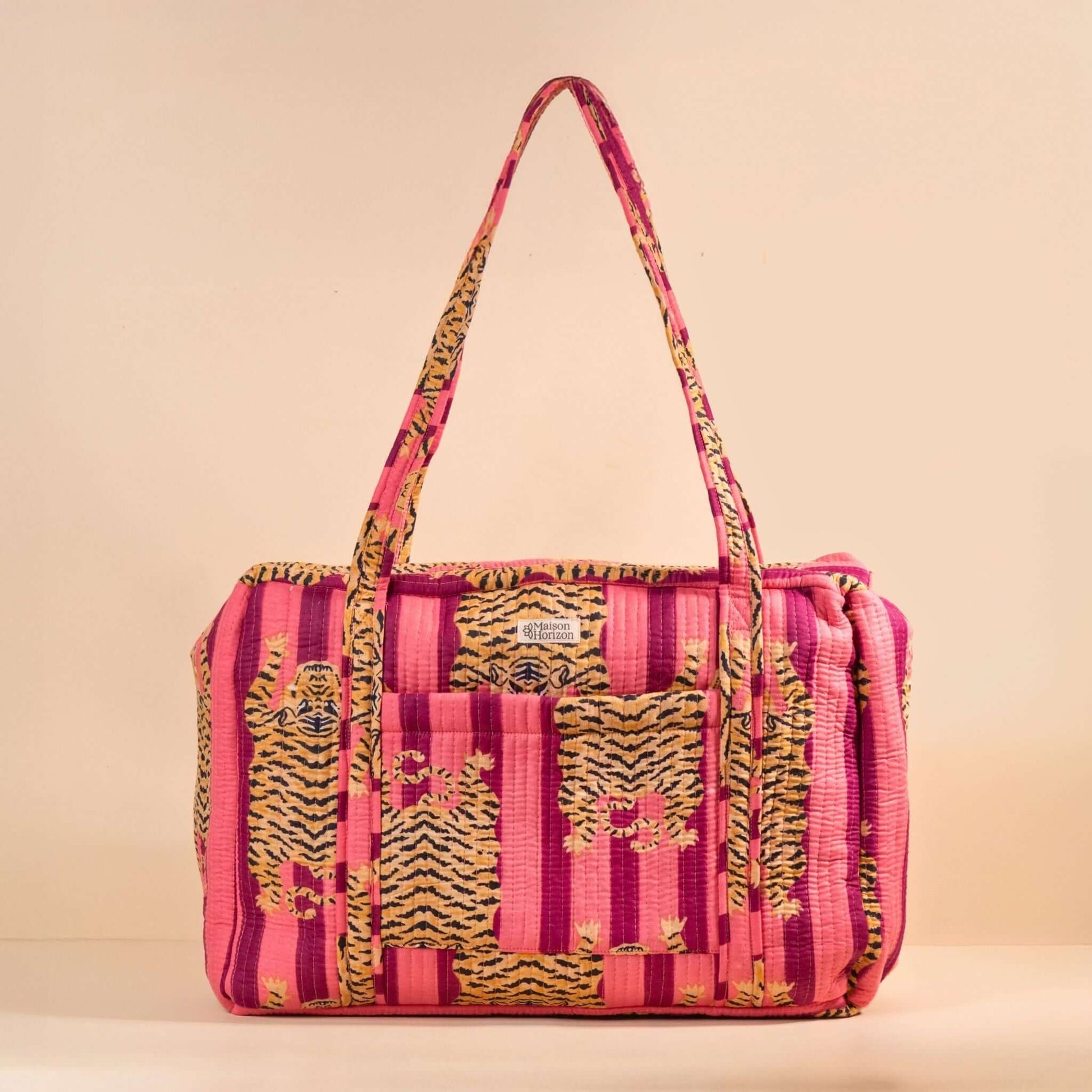 Sac Week-end ou à langer Lola.LOLAV2007.Couleur: Tiger pink