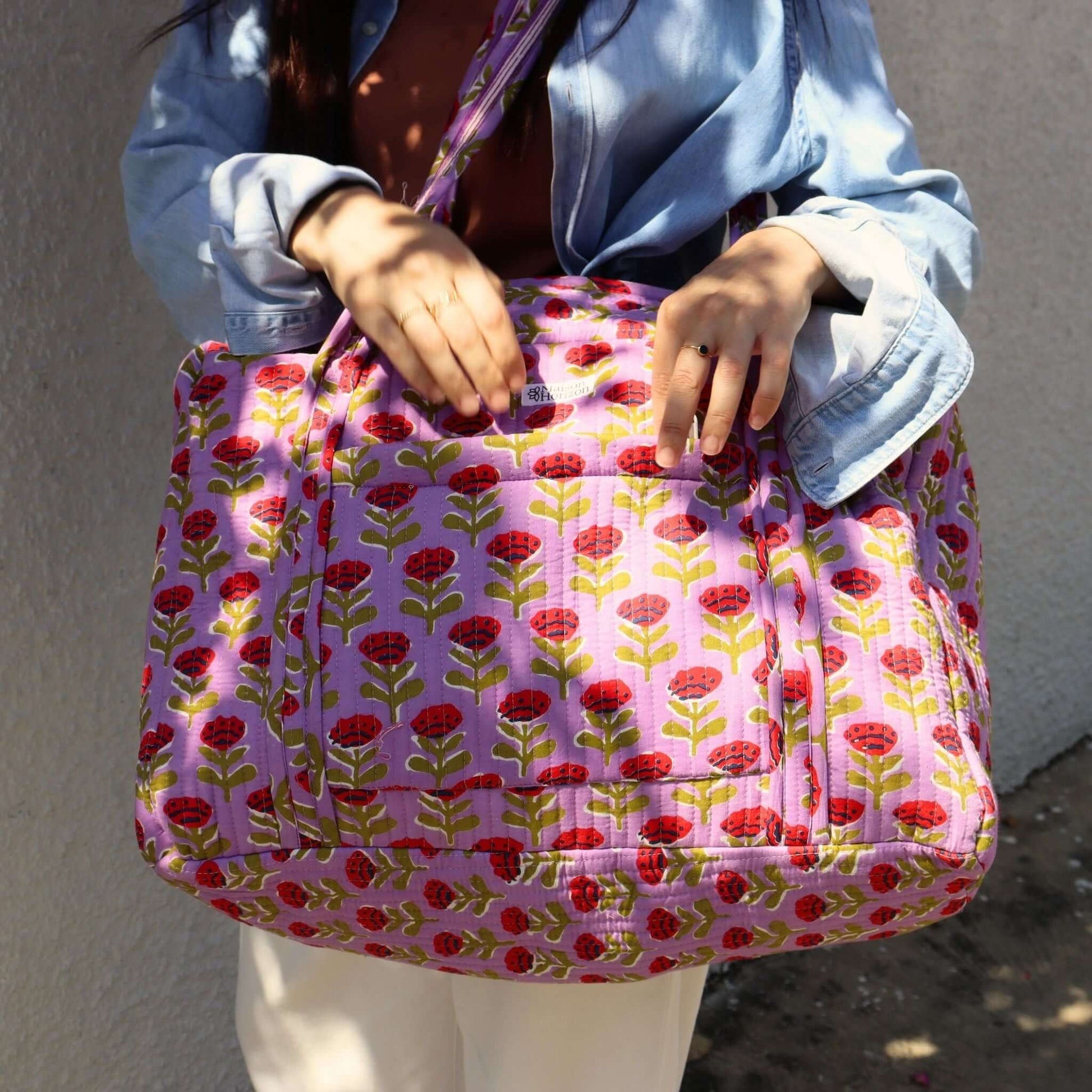 Sac Week-end ou à langer Lola.LOLAV2003.Couleur: Corail Floral