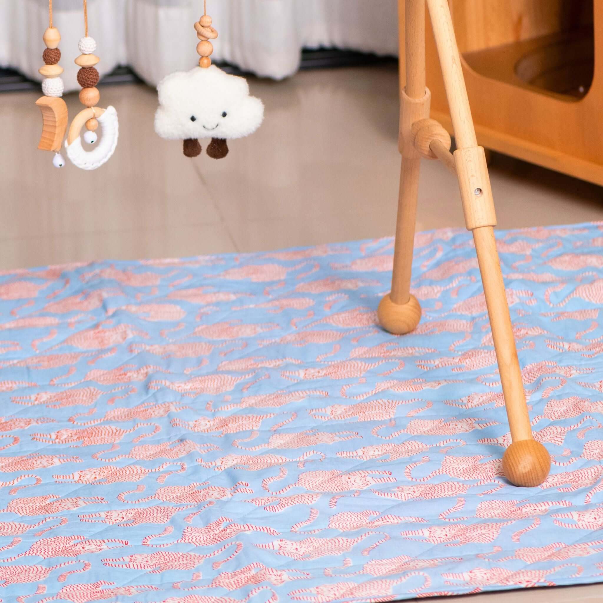 Tapis d'éveil ou tapis de sol Nur.TAPIS005.Couleur: Jungle Ciel