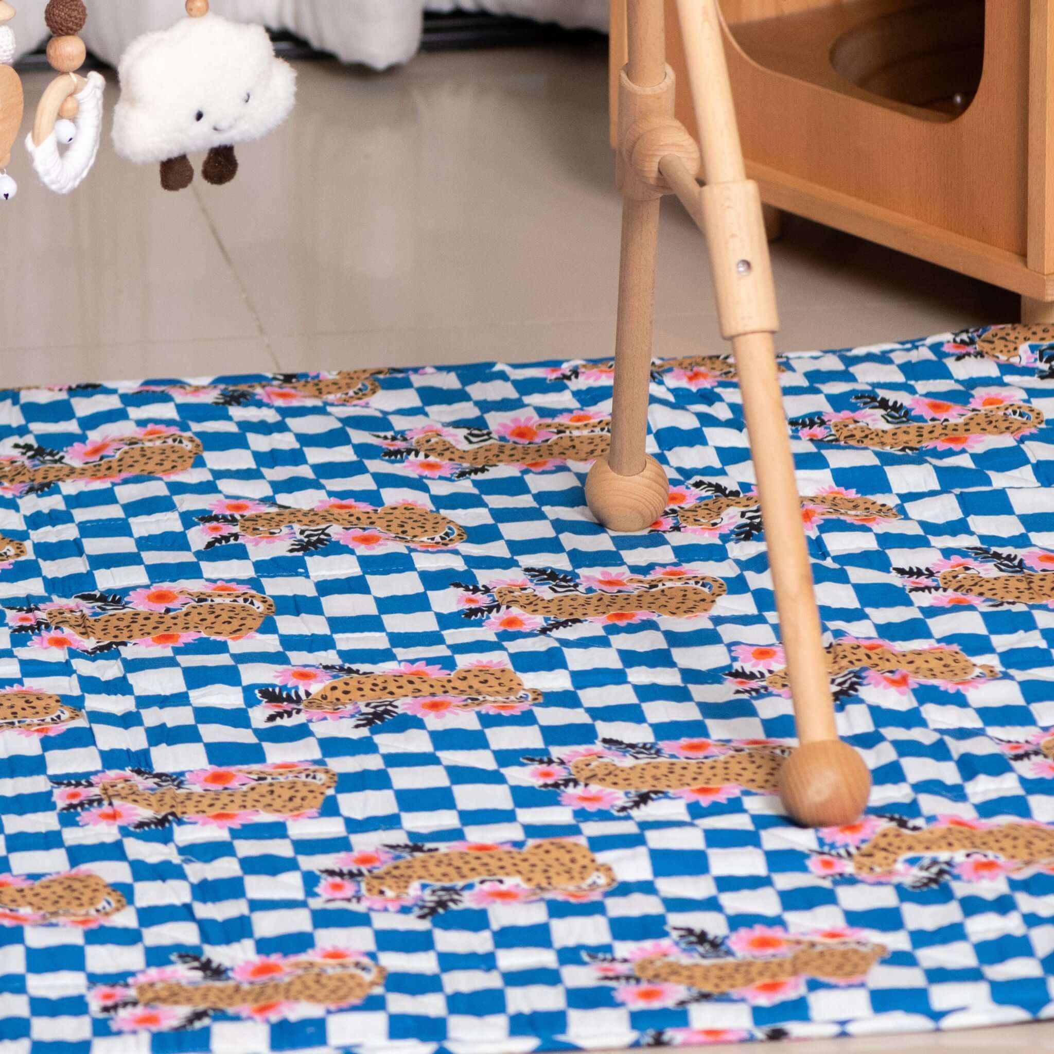 Tapis d'éveil ou tapis de sol Nur.TAPIS005.Couleur: Jungle Ciel