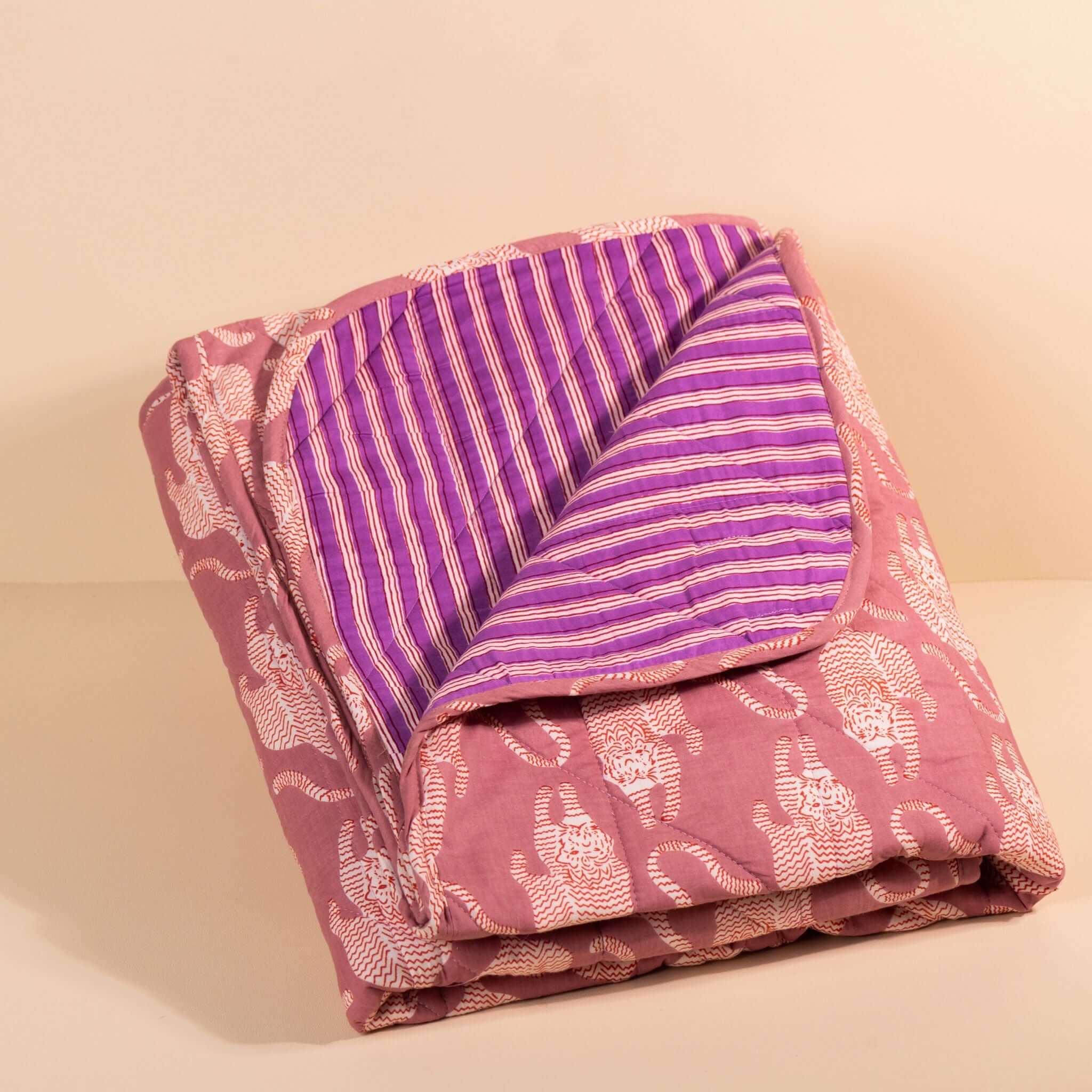 Tapis d'éveil ou tapis de sol Nur.TAPIS001.Couleur: Jungle mauve