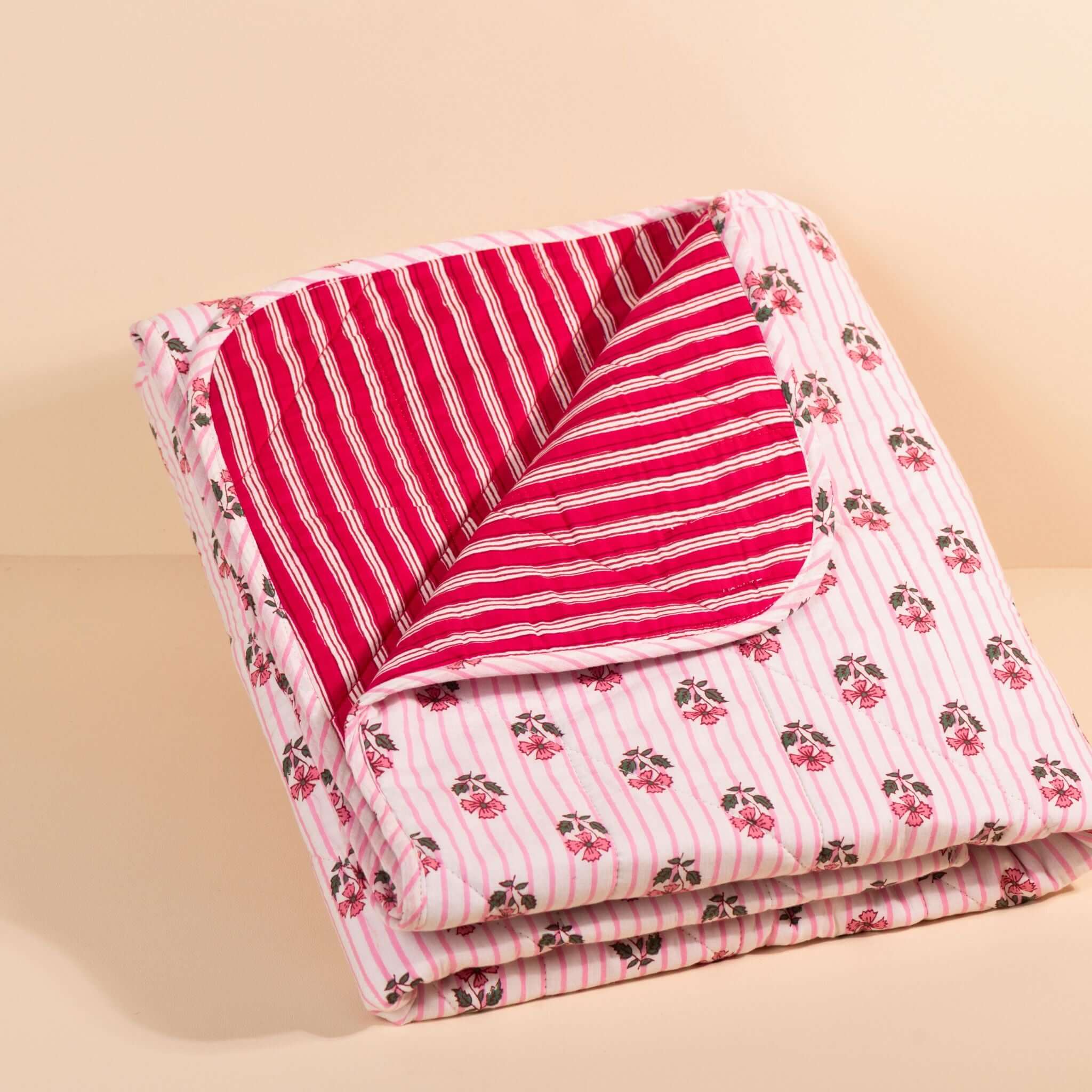 Tapis d'éveil ou tapis de sol Nur.TAPIS007.Couleur: Rose paquerette