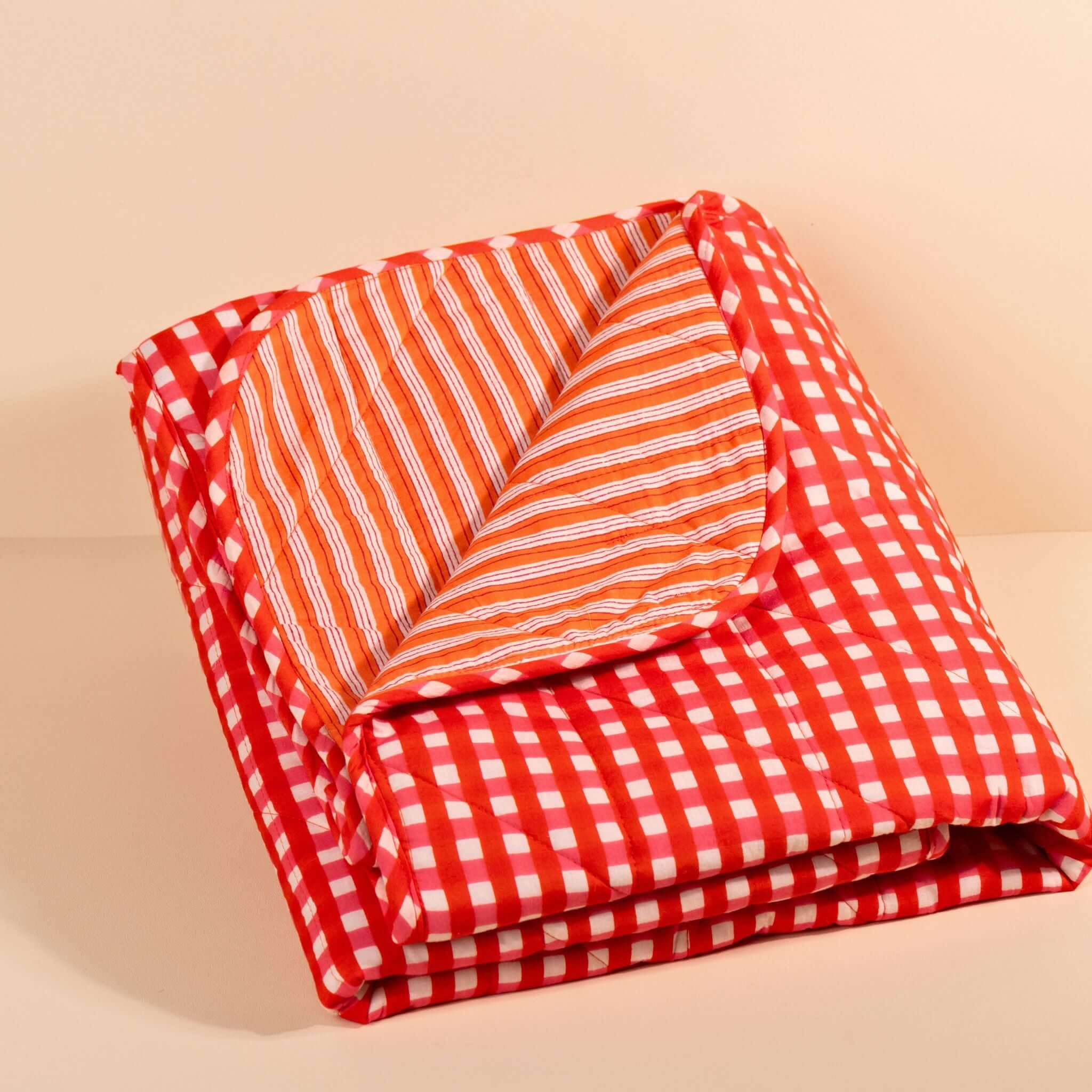 Tapis d'éveil ou tapis de sol Nur.TAPIS002.Couleur: Vichy Cerise